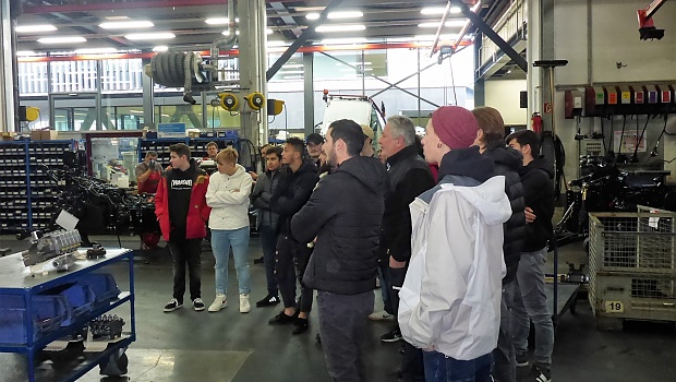 Apprentice excursion to the Lindner tractor factory